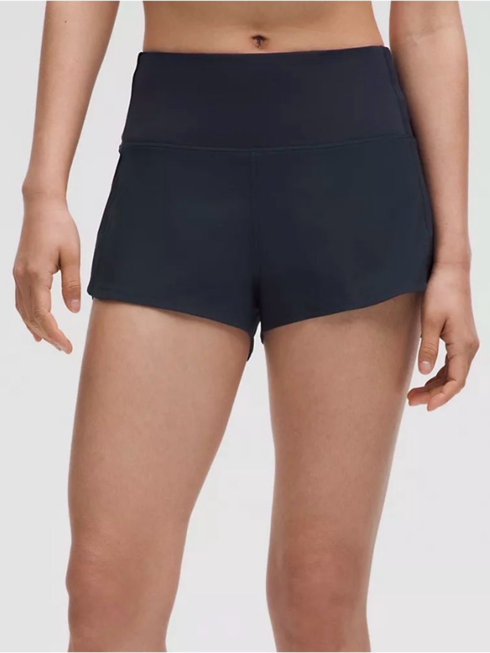 lululemon athletica Speed Up High Rise 2.5” Size 2 Navy Shorts